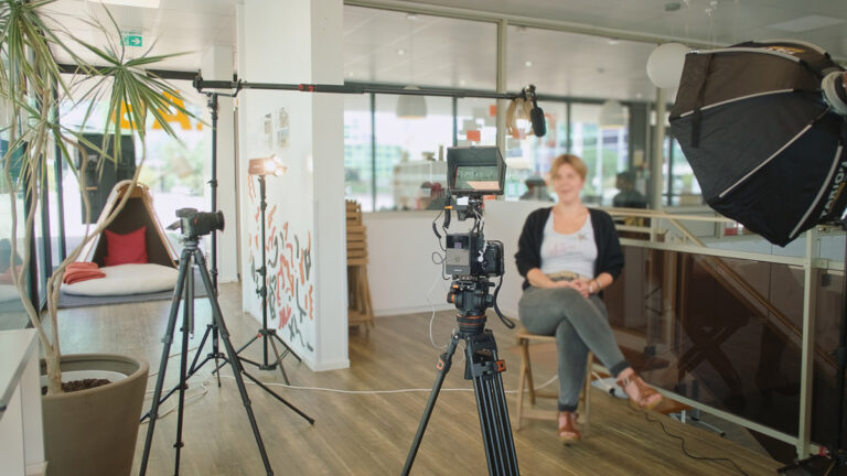 vidéaste entreprises paris, Réalisation d'interview vidéo métier